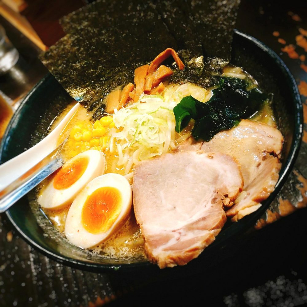 渋谷の【北海道らーめん味丸 宇田川】で豪快味噌ラーメンを堪能！