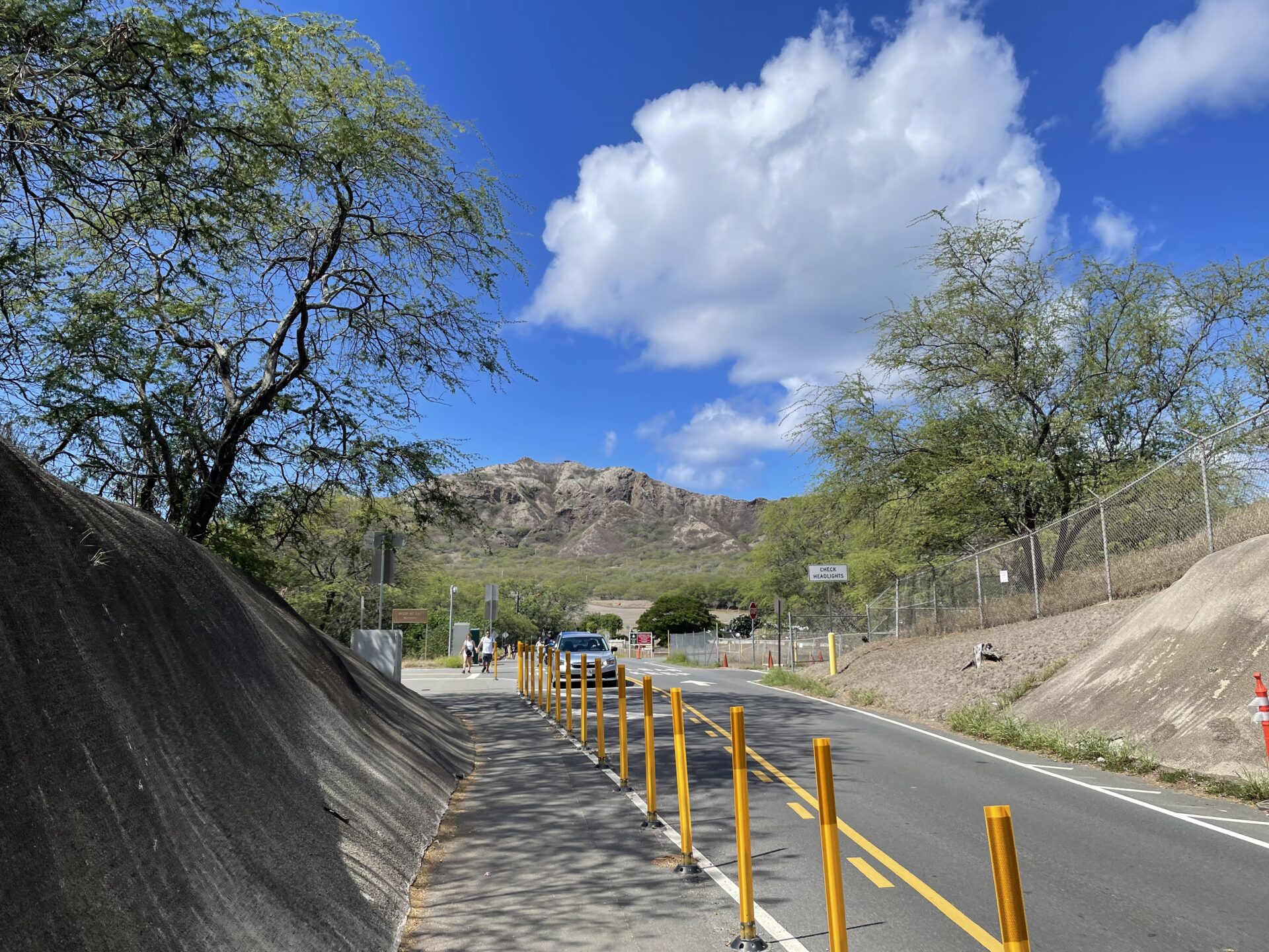 ハワイの観光名所ダイヤモンドヘッドに登ってきました！